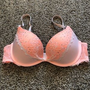 Victoria’s Secret bra